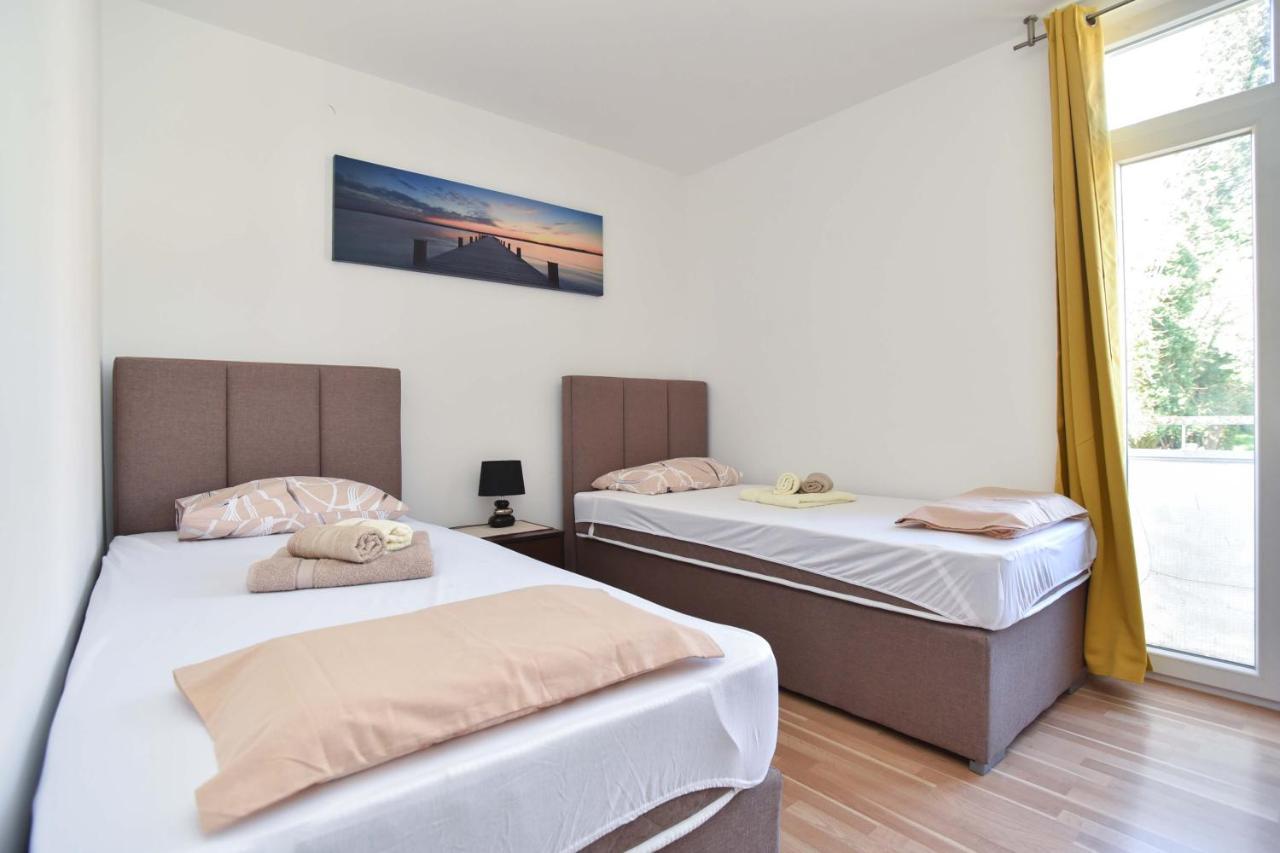 Apartment Near Old Town ブドヴァ エクステリア 写真